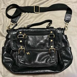 Gianni Bernini Ladies black leather purse.